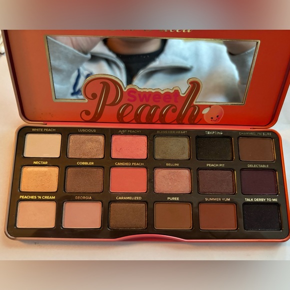 Lot of collectible makeup from YouTubers! - Picture 2 of 14